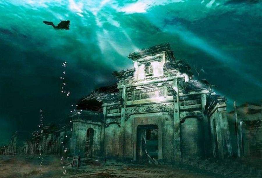 Η πιο επιβλητική υποθαλάσσια πόλη στον κόσμο με τα καλύτερα σωζόμενα κτίρια κάτω από το νερό