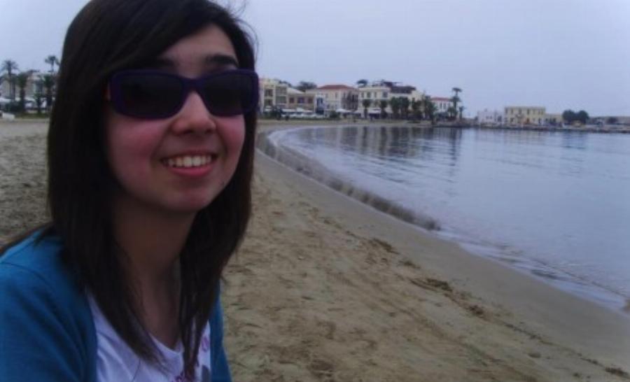 «Στη ζωή δεν υπάρχει λόγος να αποθαρρύνεται κανείς»: Το μήνυμα της Παρασκευής Κουτσαΐδη, της τυφλής μαθήτριας από την Κρήτη που αρίστευσε στις εξετάσεις