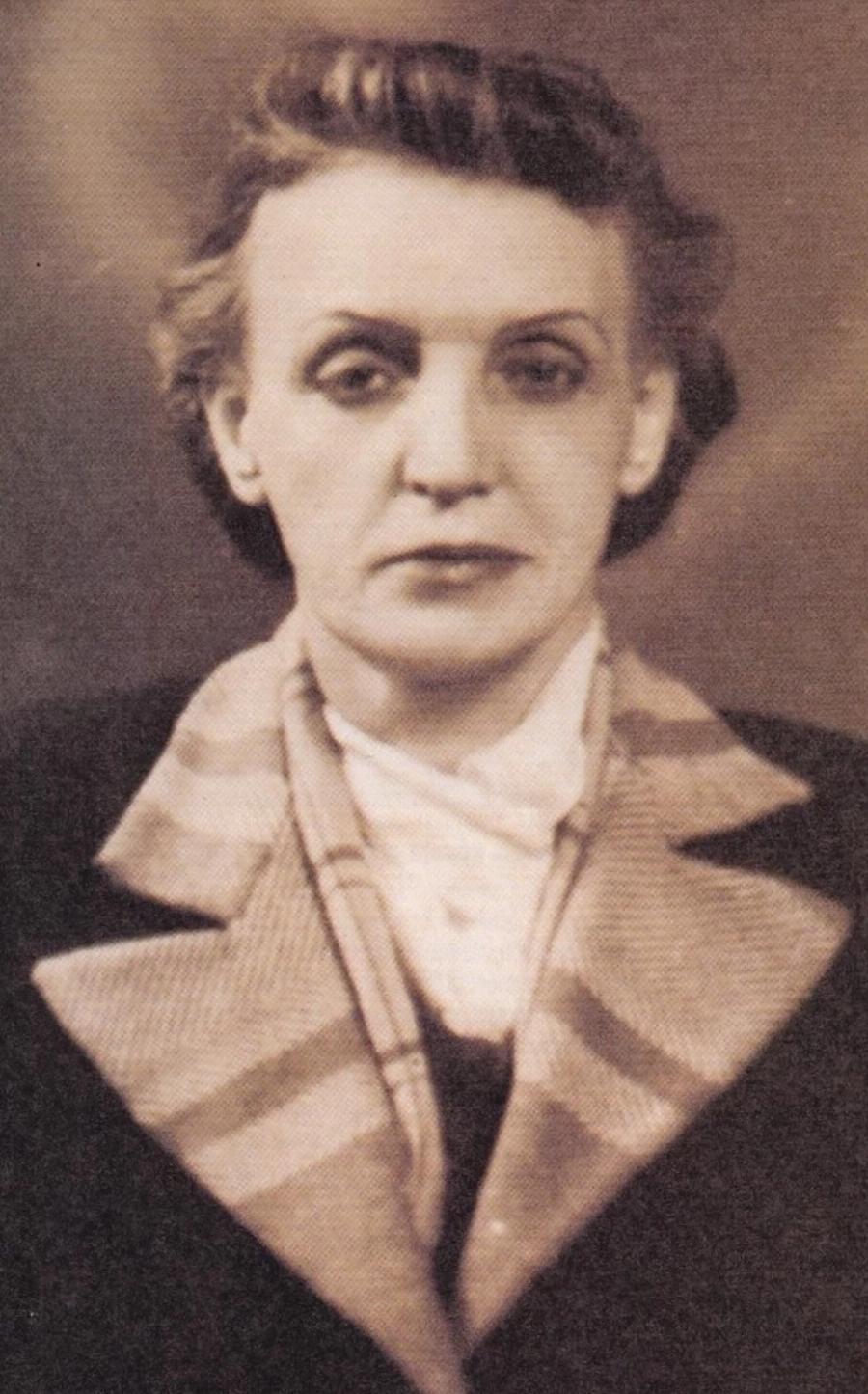 Ευτυχία Παπαγιαννοπούλου: Η καπάτσα γυναίκα με το πολύ χιούμορ, ο δημόσιος καυγάς με τον Τσιτσάνη και ο δίσκος του Καζαντζίδη