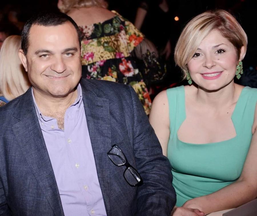 Εντυπωσιακή με κοντό μαλλί και 44 ετών: Αγνώριστη η Τζοάνα του Κων/νου & Ελένης – Δεν θα την αναγνώριζε σήμερα ούτε ο Μάνθος