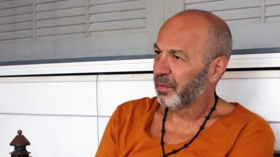 Τζένη Μπότση: Η ατυχής εγκυμοσύνη, γέννηση της κόρης της στα 47 της και ο λόγος που δεν παντρεύεται