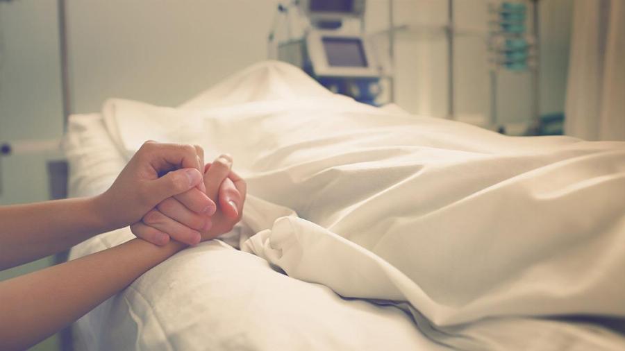 Ανακοπή καρδιάς: Ποια είναι τα σημάδια που προειδοποιούν – Πόνος στο στήθος, δύσπνοια, ζάλη, λιποθυμία και  «φτερουγίσματα» της καρδιάς