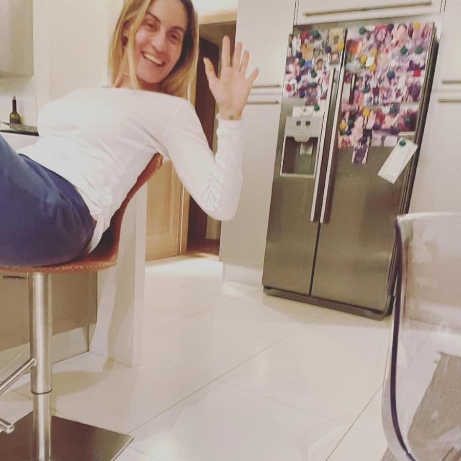 Εντυπωσιάζει το σπίτι της Ελεονώρας Μελέτη: Σε μοντέρνα, σύγχρονη αισθητική με μια κουζίνα που κάθε σεφ θα ζήλευε