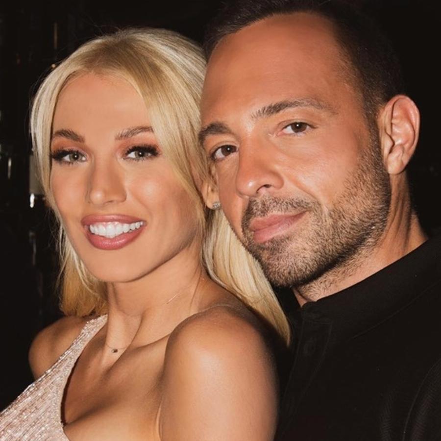 «Φαίνεται η κοιλίτσα»: Σούσουρο με τη νέα ολόσωμη φωτογραφία της Κωνσταντίνας Σπυροπούλου