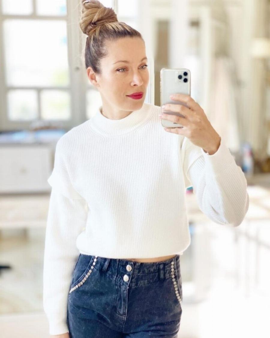 Σαν να βγήκε από παραμύθι: Αυτό είναι το παλάτι  του Λέοντα Πατίτσα και  της Μαριέττας Χρουσαλά στα νότια προάστια – Μοντέρνο, σικ και τεράστιο