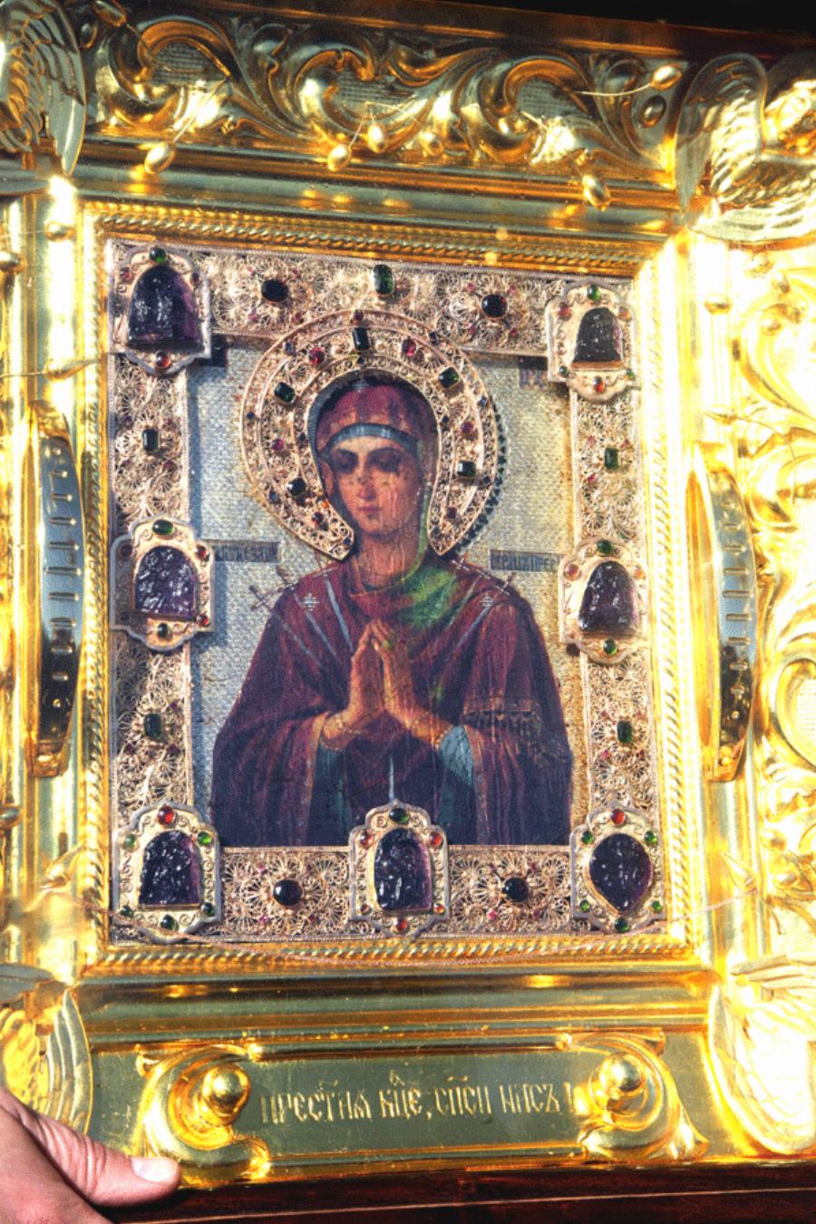 Μεγάλη η Χάρη Της: Αυτές είναι οι πιο σπάνιες εικόνες της Θεοτόκου