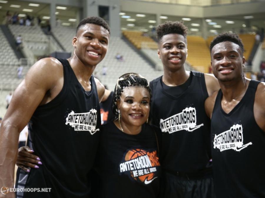 Βερόνικα Αντετοκούνμπο: «Απ’ όταν ήταν ακόμα παιδιά, ήξερα πως όταν μεγαλώσουν θα καταφέρουν κάτι»