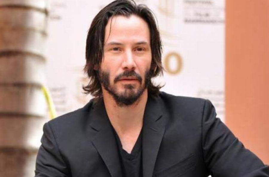 Κιάνου Ριβς: Ο χολιγουντιανός ηθοποιός αποδεικνύει και πάλι ποσό φοβερός είναι πιάνοντας κουβέντα με θαυμαστή του στο αεροδρόμιο