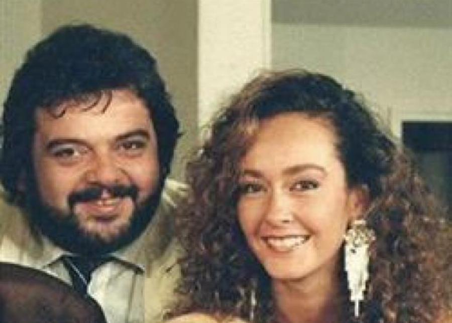 Στηβ Ντούζος: Άφησε ιστορία στις ελληνικές βιντεοκασέτες, φυλακίστηκε άδικα και τα σοβαρά προβλήματα υγείας