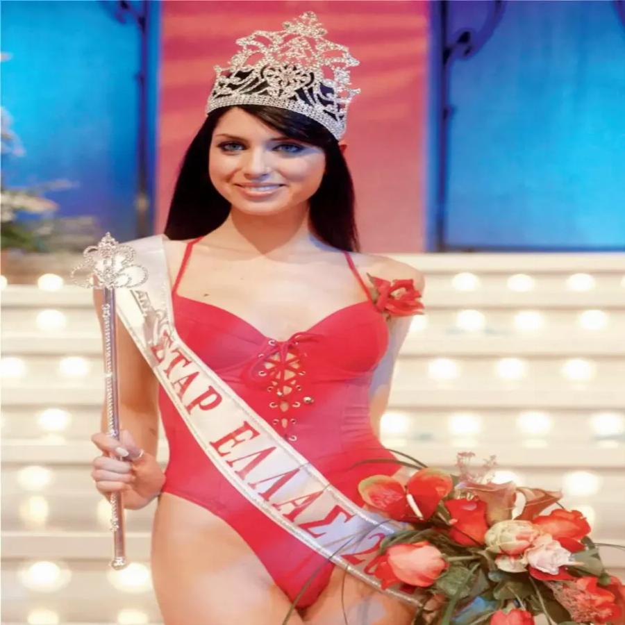 Λένα Παπαρρηγοπούλου: «Ο Χριστός δεν είναι θρησκεία, είναι η πραγματικότητα μέσα μου»