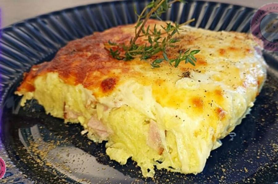 Του ονείρου: Η πανεύκολη συνταγή για μια υπέροχη πατατόπιτα χωρίς φύλλο με μπεσαμέλ