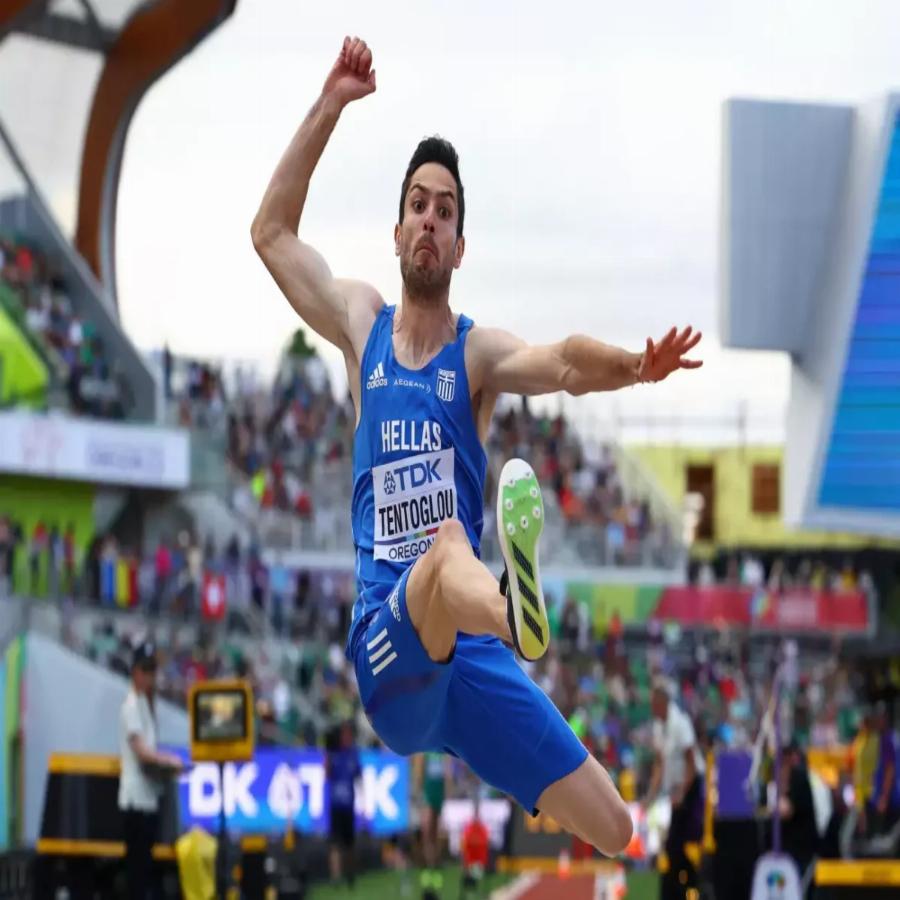 Ο Μίλτος Τεντόγλου αποδεικνύει το μεγαλείο του: Έστειλε βίντεο σε μαθητή με μαθησιακές δυσκολίες για να τον ενθαρρύνει & να του ευχηθεί