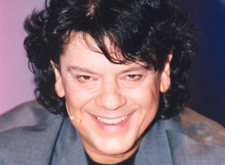 Βλάσσης Μπονάτσος: Ο αναπάντεχος έρωτας με την Αλίκη Βουγιουκλάκη, η γέννηση της κόρης του και το οδυνηρό τέλος στο απόγειο της καριέρας του