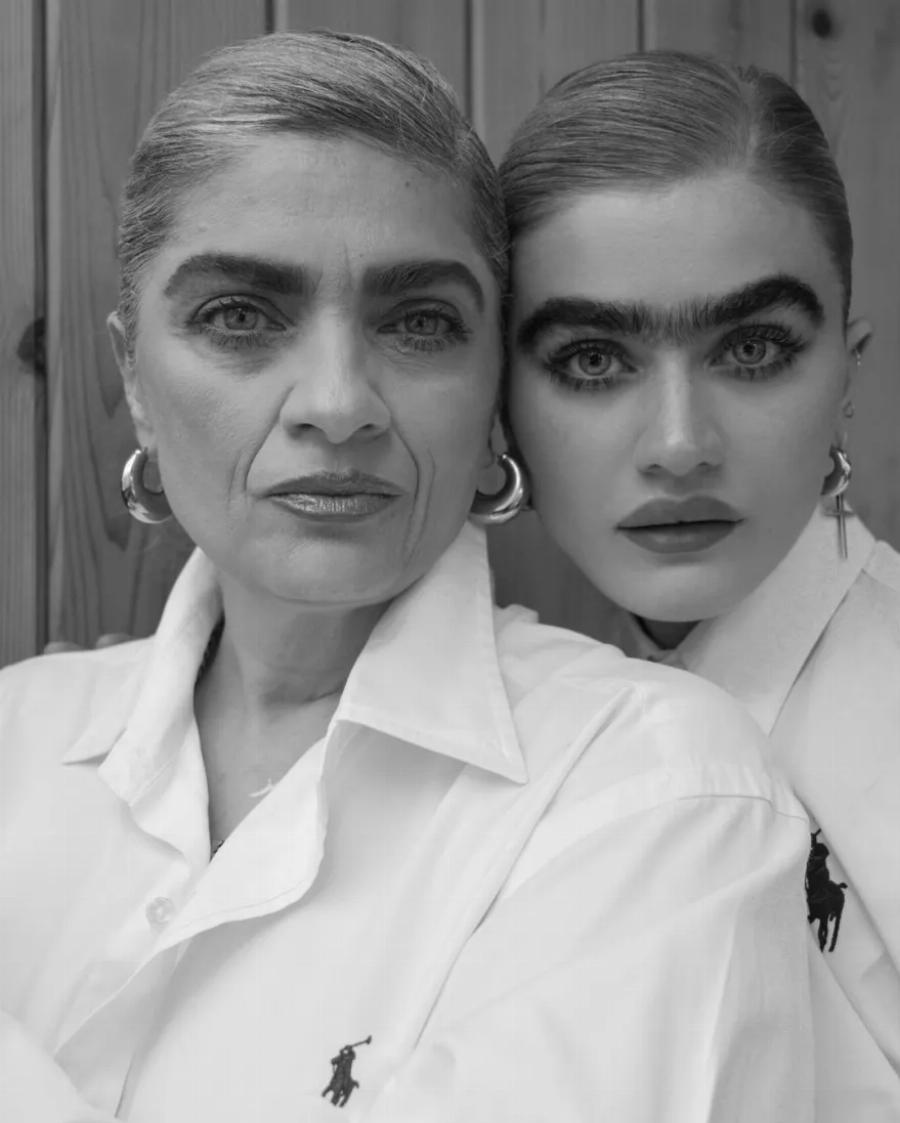 Σαν φωτοτυπία: Η τεράστια ομοιότητα της Σοφίας Χατζηπαντελή με τη μητέρα της