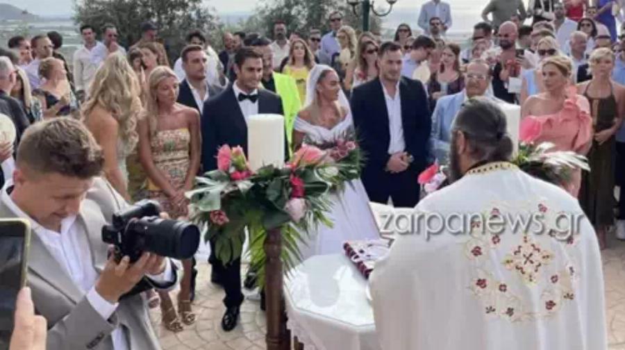 Περήφανος μπαμπάς ο Λευτέρης Πανταζής: Τραγουδούσε μέχρι το πρωί στο γάμο της κόρης του – Οι ευχές του και η ανάρτηση που συγκινεί