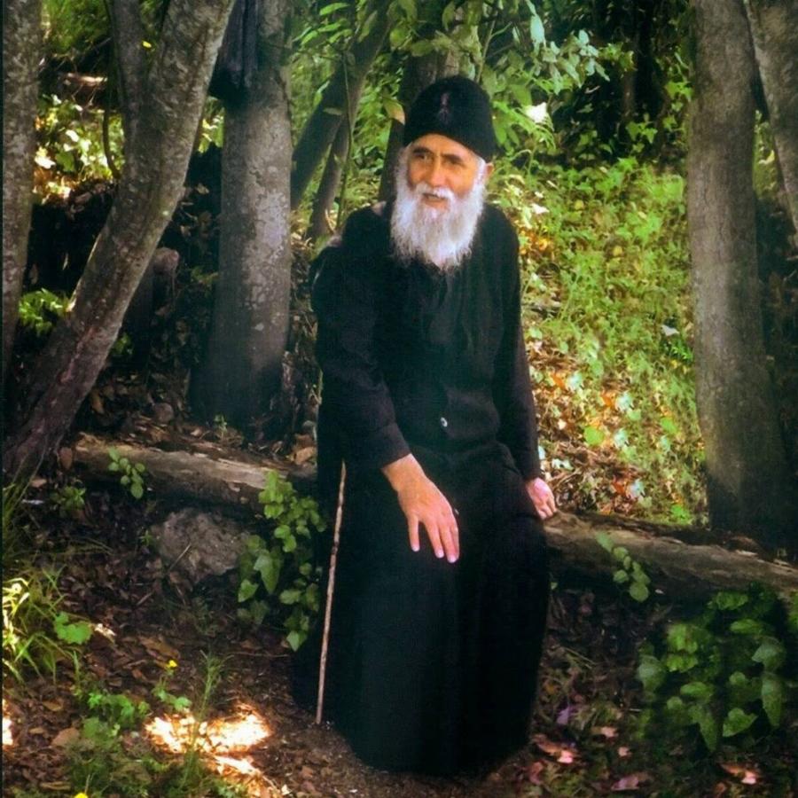 Σήμερα γιορτάζει ο σύγχρονος Άγιος της Ορθοδοξίας, ο Άγιος Παΐσιος ο Αγιορείτης