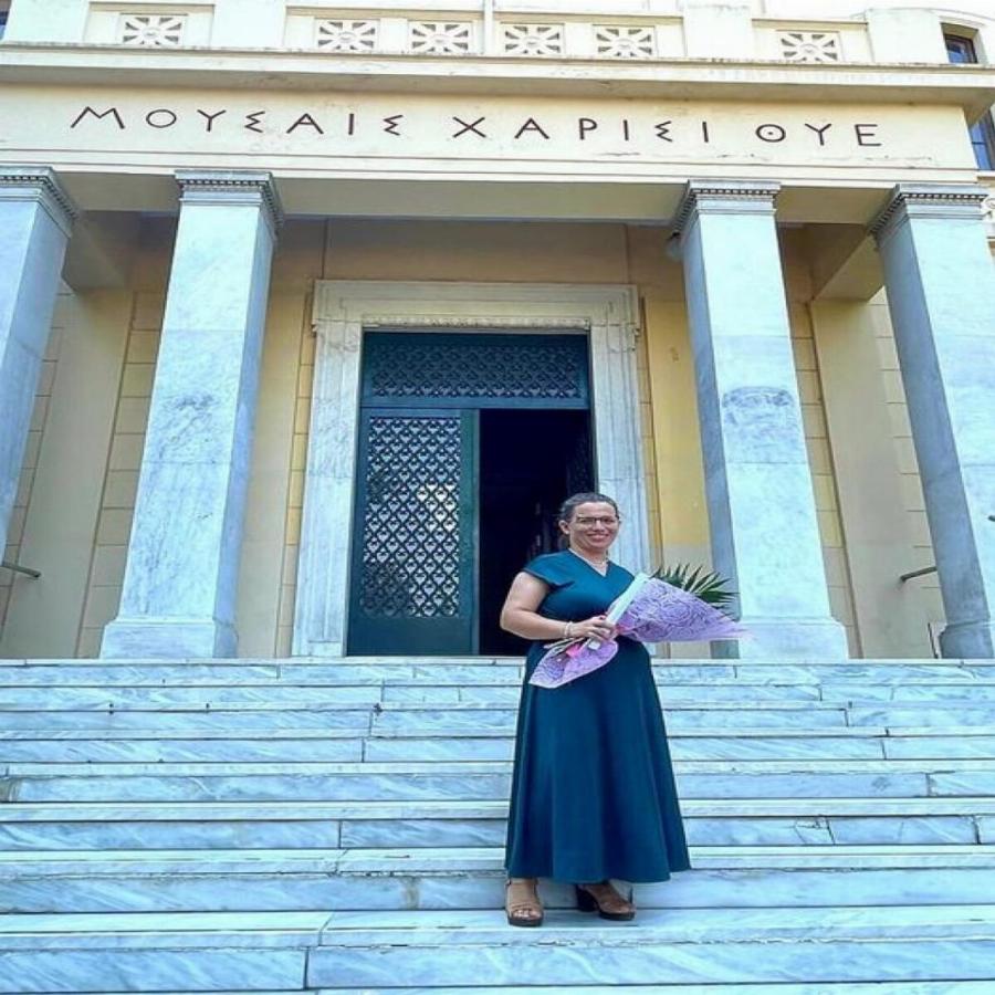 Θεσσαλονίκη: Μητέρα 9 παιδιών παίρνει το πτυχίο της με άριστα από το ΑΠΘ