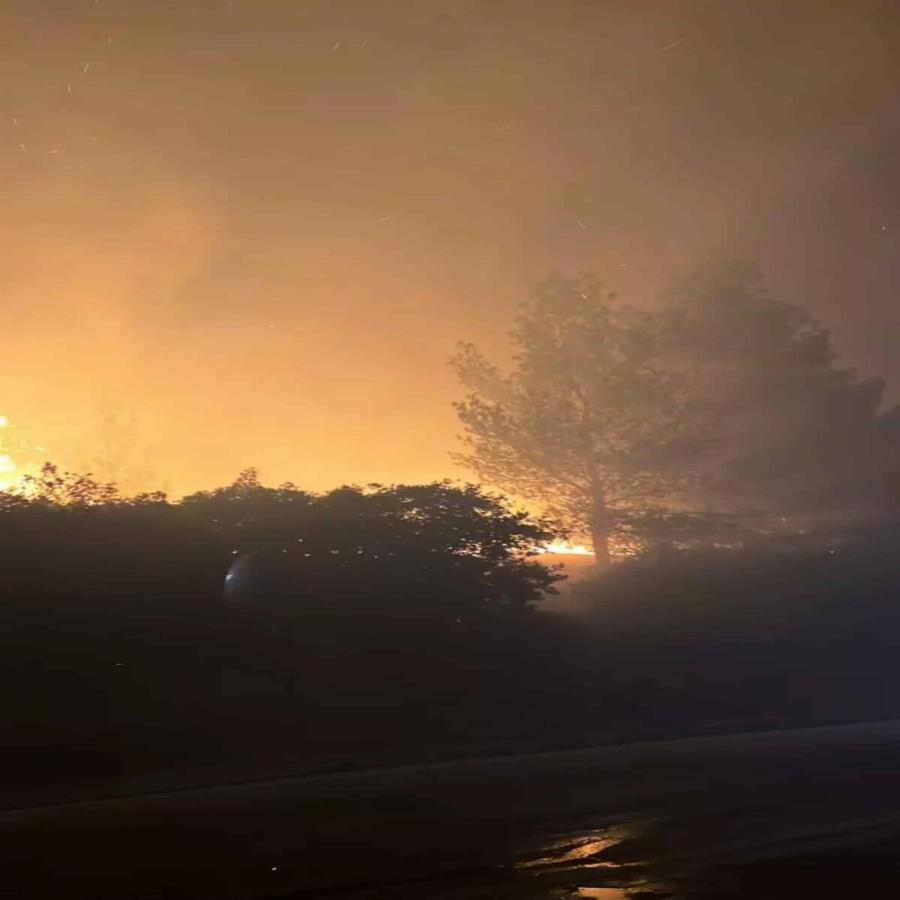 «Μάχη» με τις φλόγες στην Πεντέλη: Οι ανατριχιαστικές αναρτήσεις του Κώστα Αναγνωστόπουλου στα social