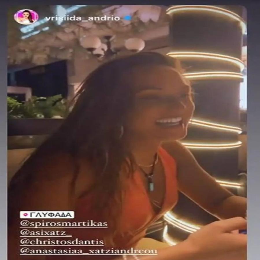 Έλυσαν τις διαφορές τους και απόλαυσαν το δείπνο τους: Σπύρος Μαρτίκας και Χρήστος Δάντης το γιόρτασαν με τα κορίτσια τους