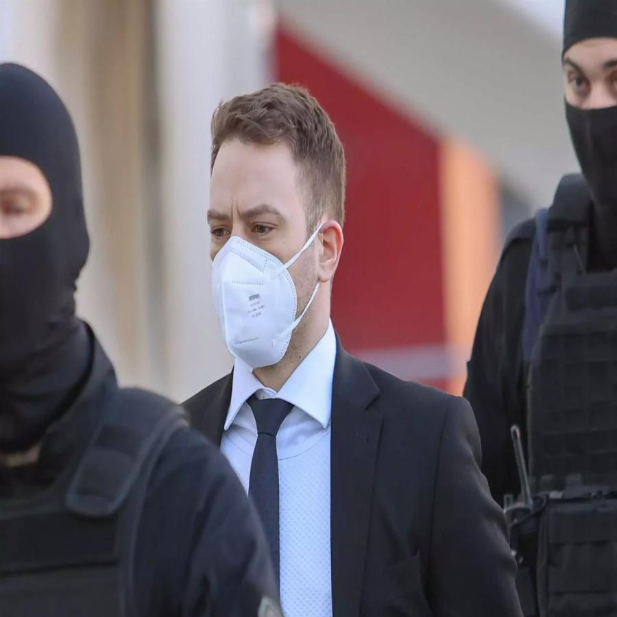 Μπάμπης Αναγνωστόπουλος: Αγνώριστος μέσα στις φυλακές, καθαρίζει σκάλες και ανυπομονεί για την αποφυλάκιση του σε 7 χρόνια