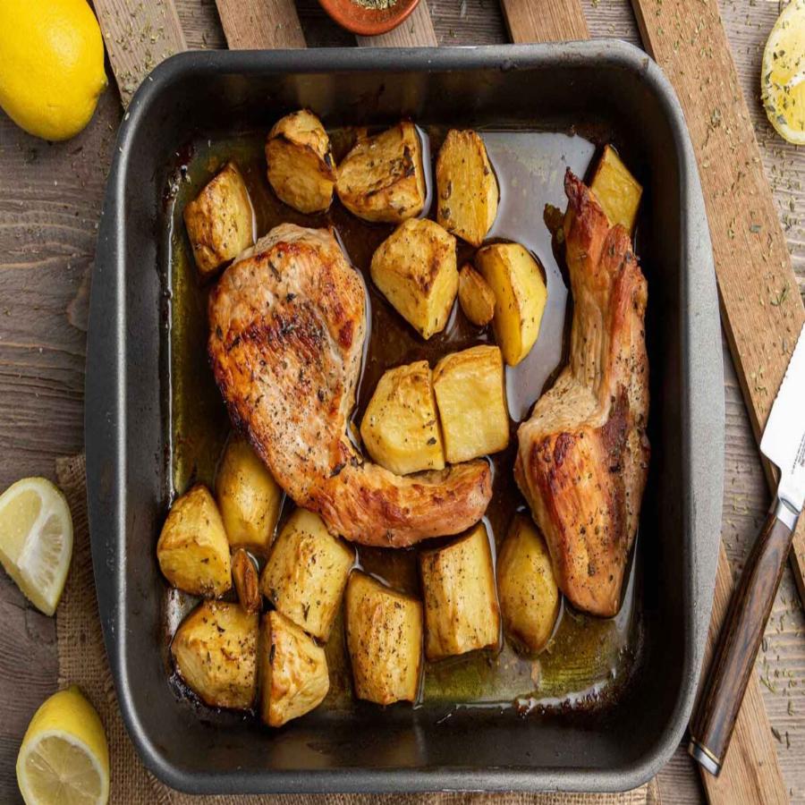 Θα λιώνει στο στόμα: Τα μυστικά των ειδικών για ζουμερές μπριζόλες στον φούρνο – Μαλακές σαν λουκούμι