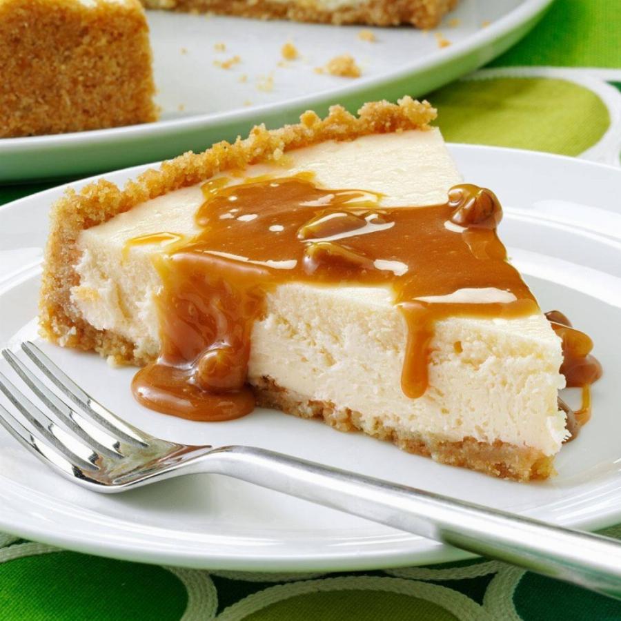 Θα γλείφετε τα δάχτυλά σας: Cheesecake με μέλι και λευκή σοκολάτα στην πιο απλή συνταγή