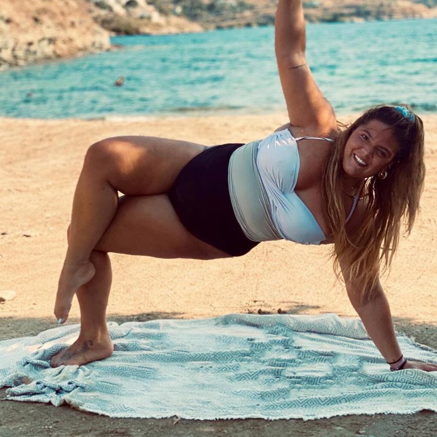 Συγκινεί η Δανάη Μπάρκα: «Δεν ήμουν πάντα καλά με το σώμα μου, κάποιες φορές με αγαπώ, κάποιες άλλες κλαίω»