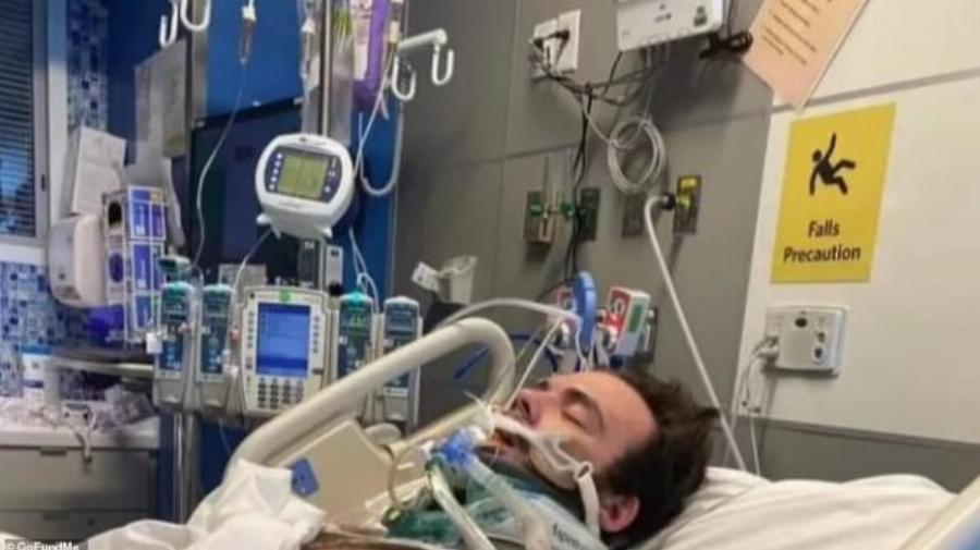 Ντελιβεράς ήρωας όρμησε με αυταπάρνηση μέσα σε φλεγόμενο σπίτι και έσωσε 5 παιδιά