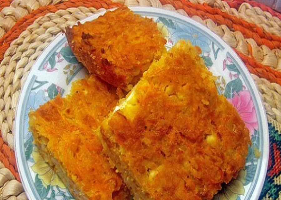 Ονειρική νοστιμιά: Χωριάτικη τραχανοτυρόπιτα με κίτρινη κολοκύθα έτοιμη σε χρόνο μηδέν – Πανεύκολη συνταγή