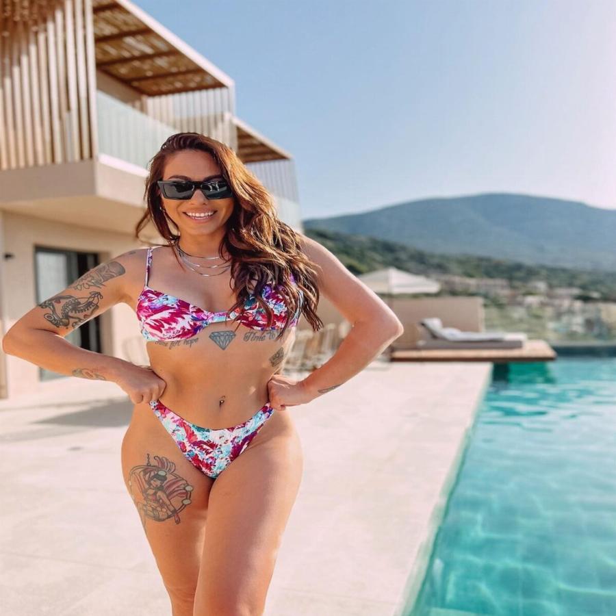 Πιο γυμνασμένη και ανανεωμένη από ποτέ: Η μεγάλη αλλαγή που έκανε η Ευρυδίκη Βαλαβάνη στην εμφάνιση της