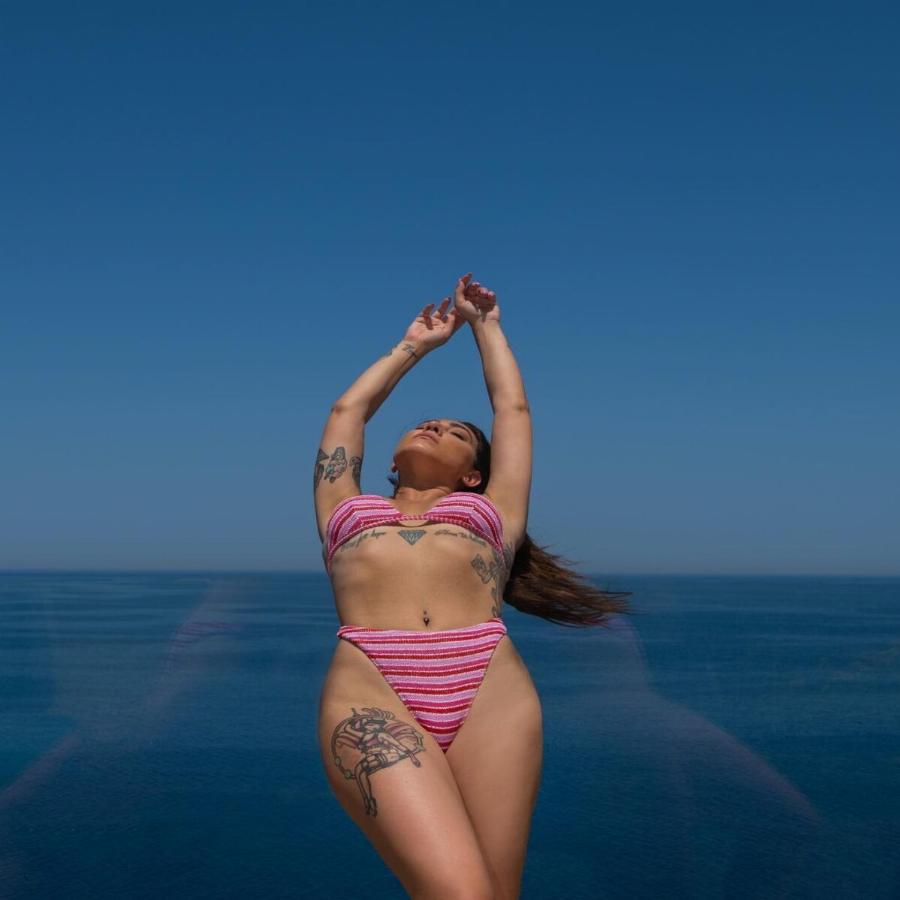 Πιο γυμνασμένη και ανανεωμένη από ποτέ: Η μεγάλη αλλαγή που έκανε η Ευρυδίκη Βαλαβάνη στην εμφάνιση της