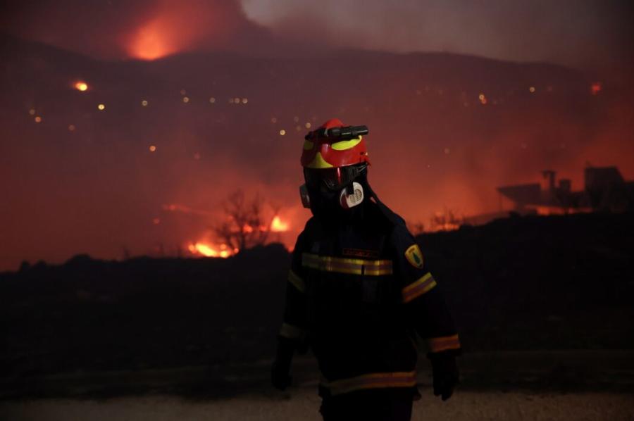 Το “ευχαριστώ” στους ήρωες, Έλληνες πυροσβέστες για τις υπεράνθρωπες προσπάθειες