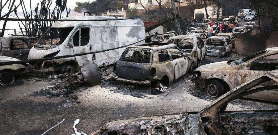 «Μαύρη Επέτειος» σήμερα: Ξεσπά η θεία των διδύμων που πέθαναν στην φονική φωτιά στο Μάτι – «Στη γωνία υπάρχουν πτώματα…»