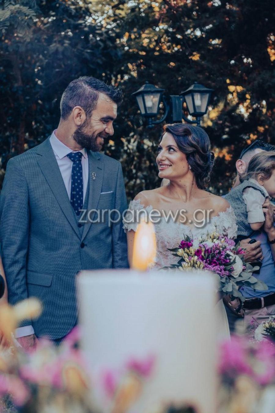 Χανιά: Νύφη πήγε στην εκκλησία με τρίκυκλο – Ο γάμος με άρωμα άλλης εποχής που εντυπωσίασε