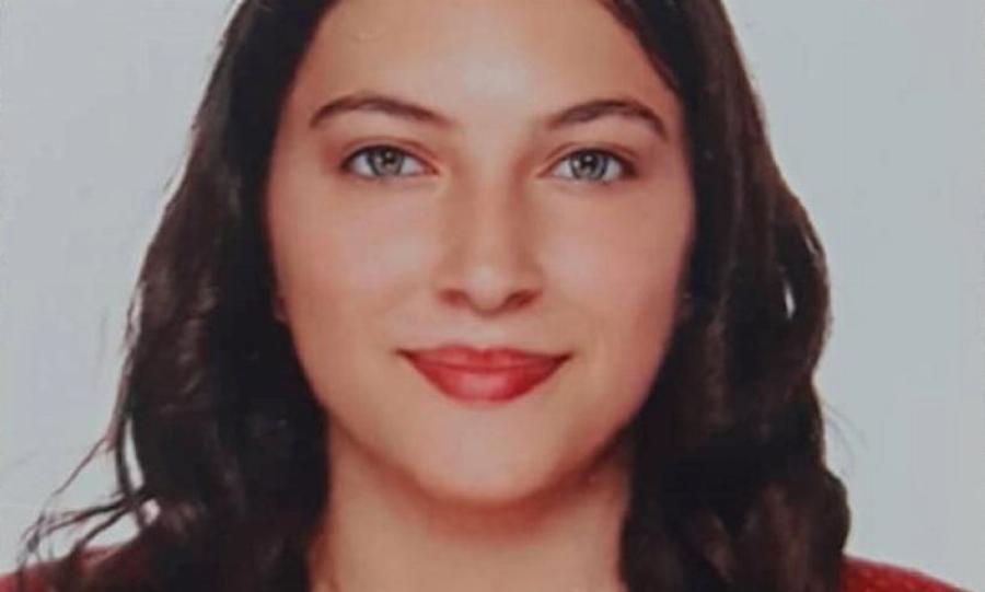 Αληθινή μαχήτρια: Μαθήτρια από το Ρέθυμνο βρήκε το κουράγιο να αριστεύσει παρά την απώλεια του πατέρα της