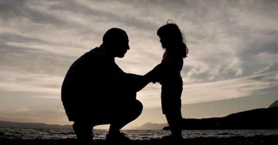 Το ξέσπασμα ενός χήρου μπαμπά: «Δεν πρόκειται να παρηγορήσω κανέναν. Έχω να φροντίσω το παιδί μου και μένα»