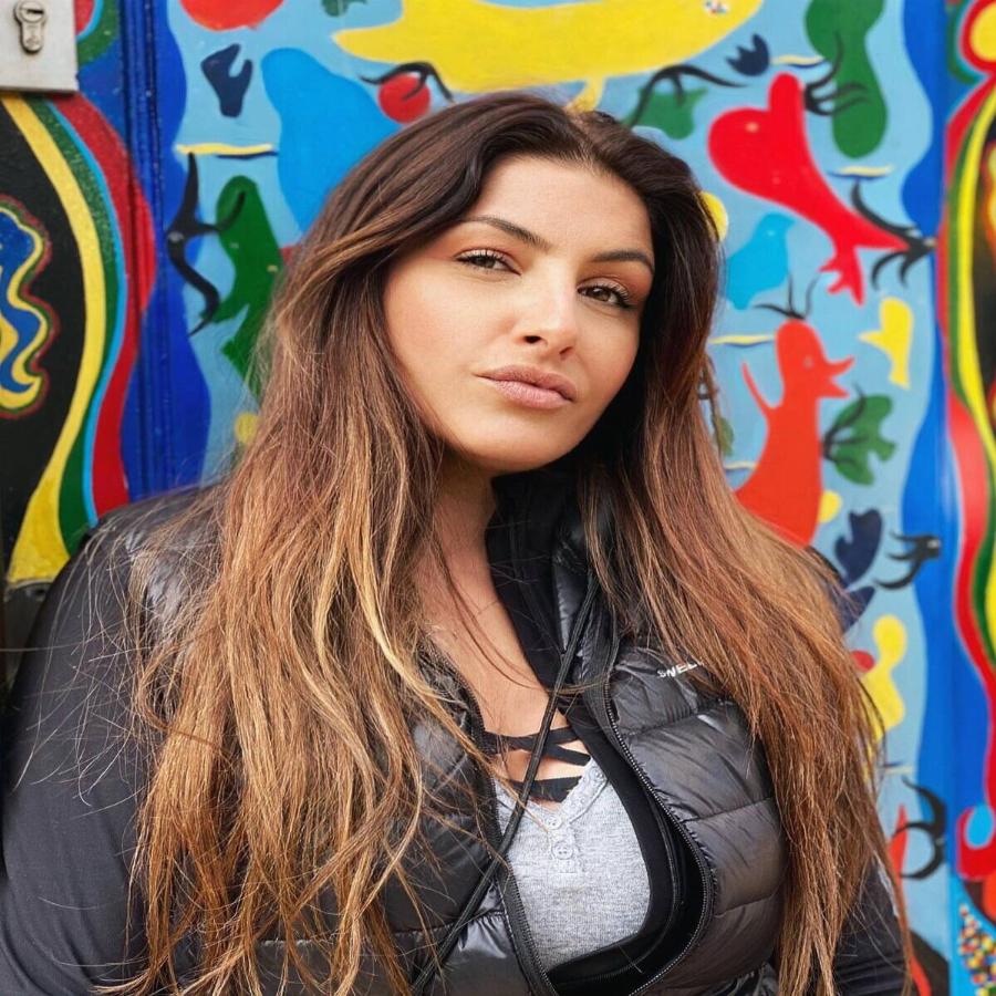 Πιο ευτυχισμένη από ποτέ η Έλενα Παπαρίζου: Ανακοίνωσε τα ευχάριστα με μια φωτογραφία