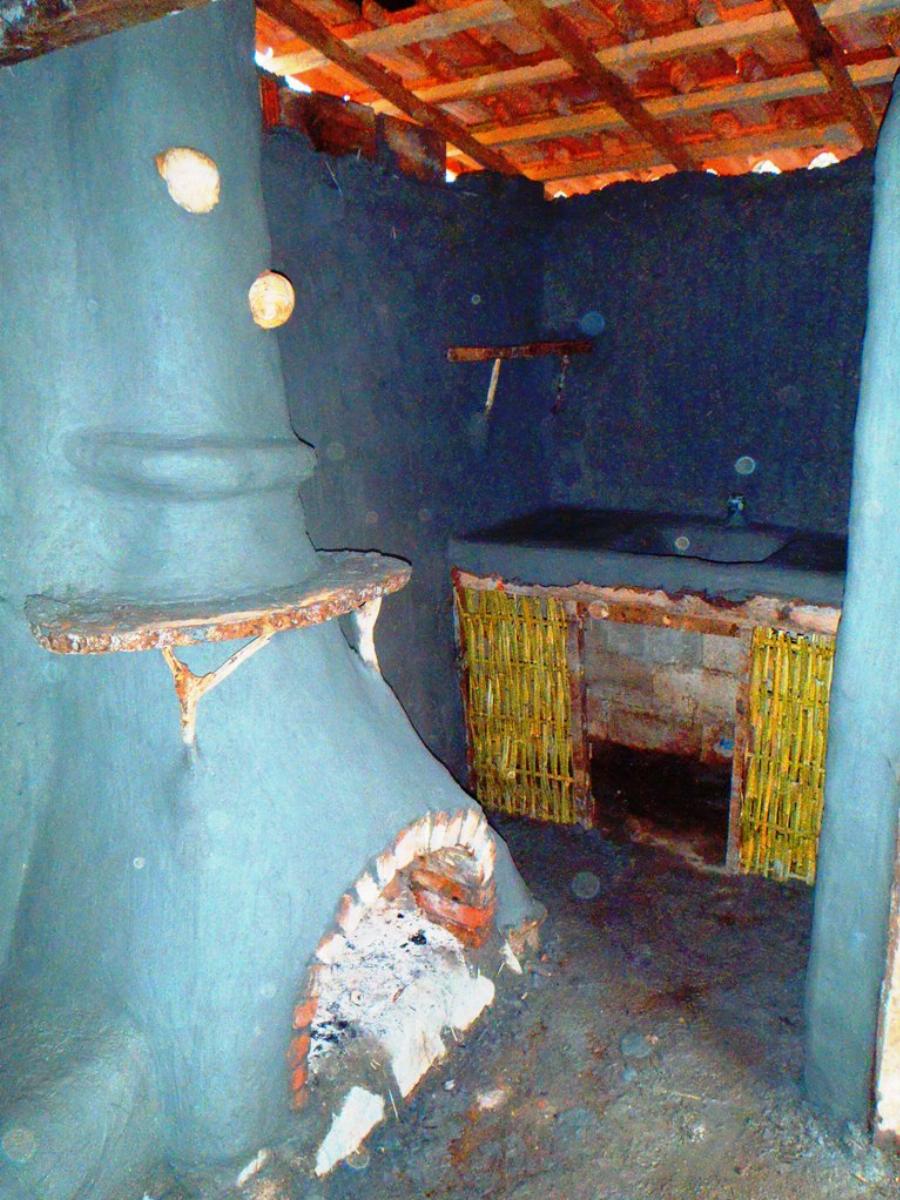 Βιώσιμα σπίτια από άχυρο και πηλό: Δυο Λαρισαίοι φτιάχνουν με 1500 ευρώ σπίτια