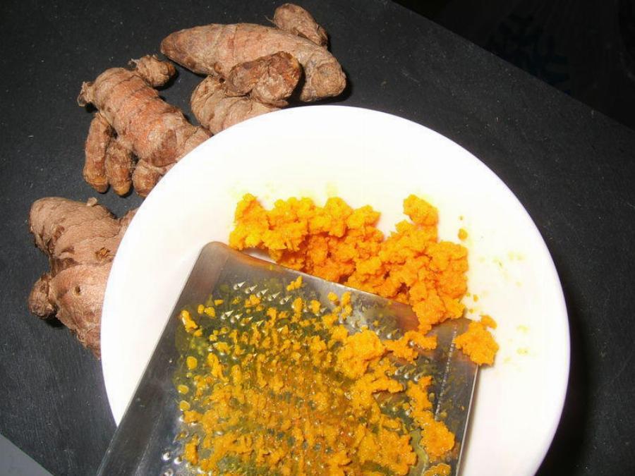 Κουρκουμάς: Έχει αντικαρκινικές ιδιότητες, είναι καλό για την πέψη, είναι αντιοξειδωτικό, αντιφλεγμονώδες και καθυστερεί τη γήρανση