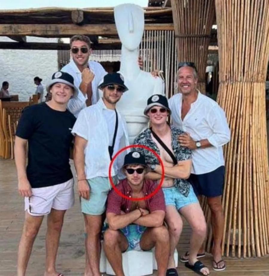 Τραγωδία με ελικόπτερο στα Σπάτα: «Σκουπίδια όσα γράφονται» λέει η αδερφή του 22χρονου – «Ψέμα» ότι γύρισε για να βγάλει selfie