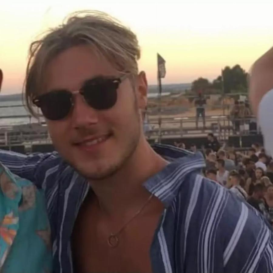 Τραγωδία στα Σπάτα: Aυτός είναι ο ο 21χρονος που διαμελίστηκε από τους έλικες ελικοπτέρου – Γόνος πάμπλουτης βρετανικής οικογένειας