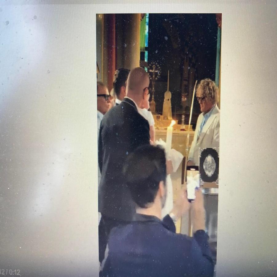 Αρχιεπίσκοπος Ελπιδοφόρος: Ευλόγησε τη βάφτιση παιδιών γκέι ζευγαριού