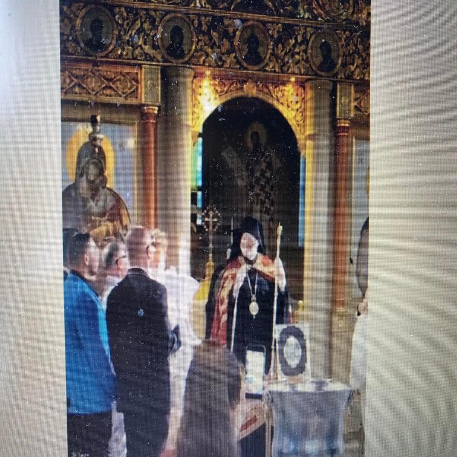 Αρχιεπίσκοπος Ελπιδοφόρος: Ευλόγησε τη βάφτιση παιδιών γκέι ζευγαριού