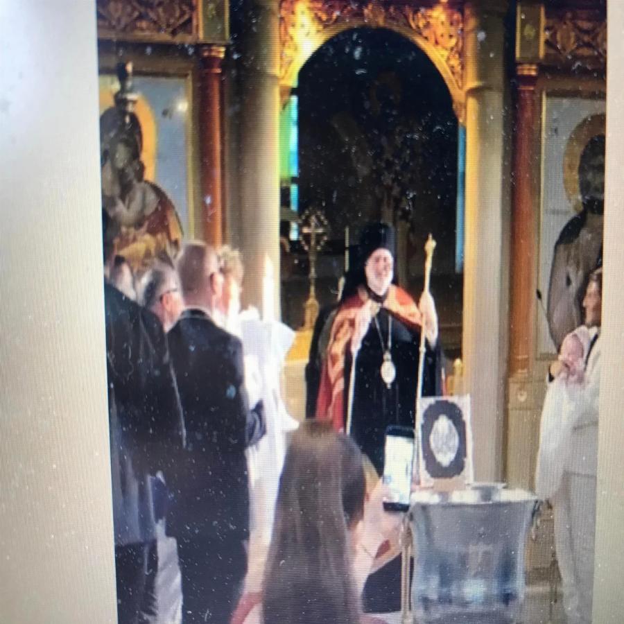 Αρχιεπίσκοπος Ελπιδοφόρος: Ευλόγησε τη βάφτιση παιδιών γκέι ζευγαριού