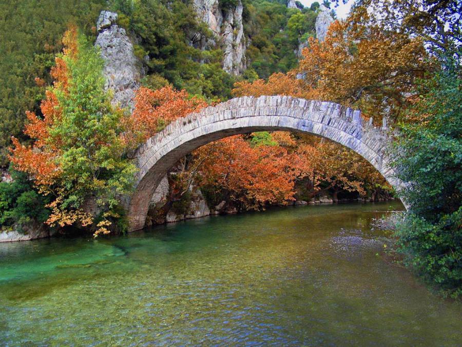 Οι καλύτεροι ορεινοί προορισμοί για το καλοκαίρι: Διακοπές στο βουνό – Πέτρινα χωριά, τοξωτά γεφύρια και δραστηριότητες στη φύση