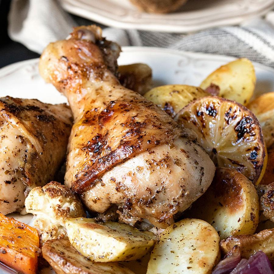 Οι ειδικοί αποκαλύπτουν: Το μυστικό της Αργυρώς για ζουμερό και λαχταριστό κοτόπουλο φούρνου με τραγανή πέτσα