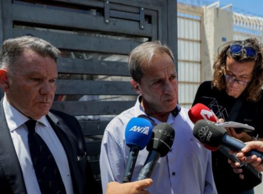 Σείστηκε το θέατρο: Η στιγμή που η Μαρία Κίτσου διαβάζει στο κοινό το αίτημα του Σ.Ε.Η κατά της αποφυλάκισής του Δημήτρη Λιγνάδη