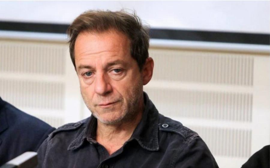 Σείστηκε το θέατρο: Η στιγμή που η Μαρία Κίτσου διαβάζει στο κοινό το αίτημα του Σ.Ε.Η κατά της αποφυλάκισής του Δημήτρη Λιγνάδη