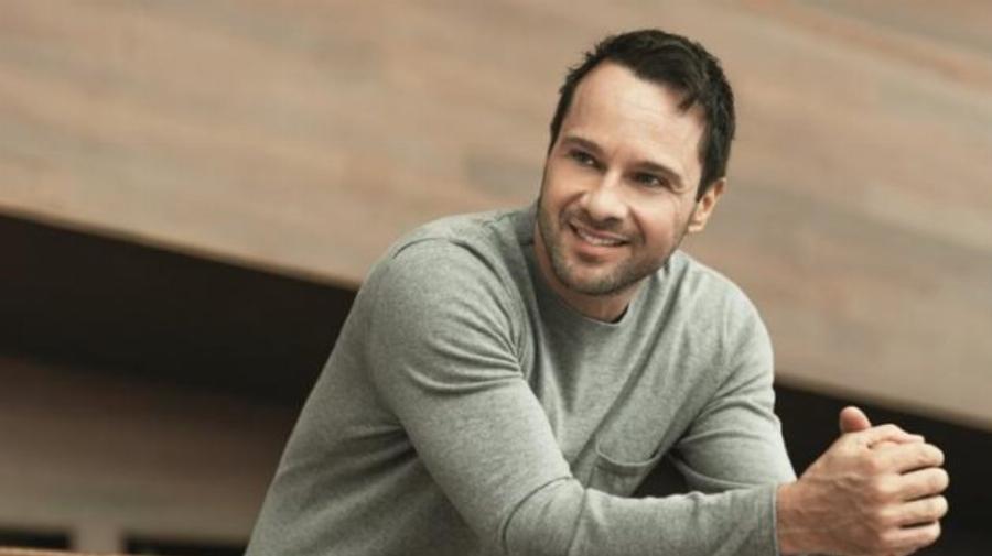 Μέμος Μπεγνής: «Δεν θέλω παιδί, θα μου φάει τα καλύτερα χρόνια της ζωής μου»