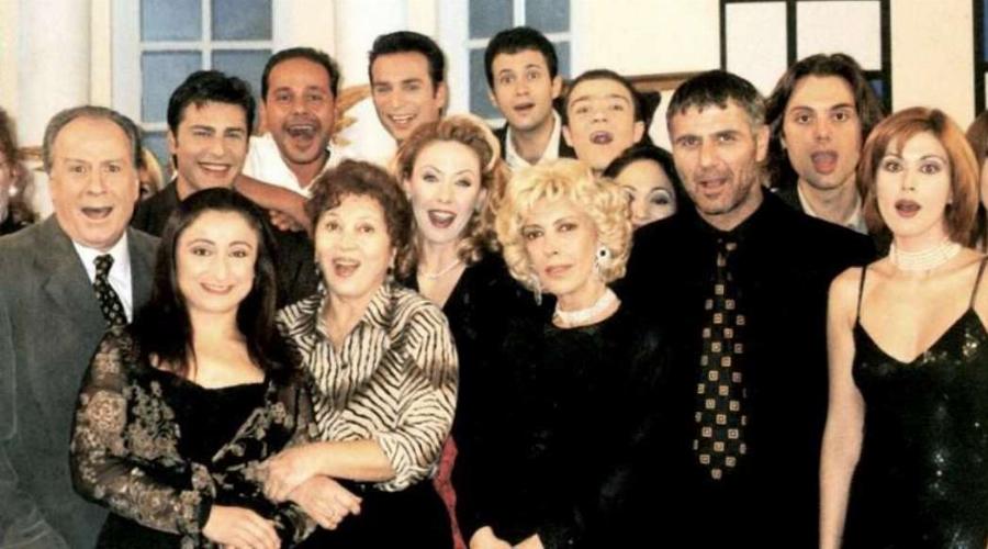 Αλεξάνδρα Παλαιολόγου: «Η Ντίνα Κώνστα, δεν είχε καμία σχέση με τη Ντένη Μαρκορά, ήταν Δύο Ξένοι» – Η συγκινητική συνέντευξη